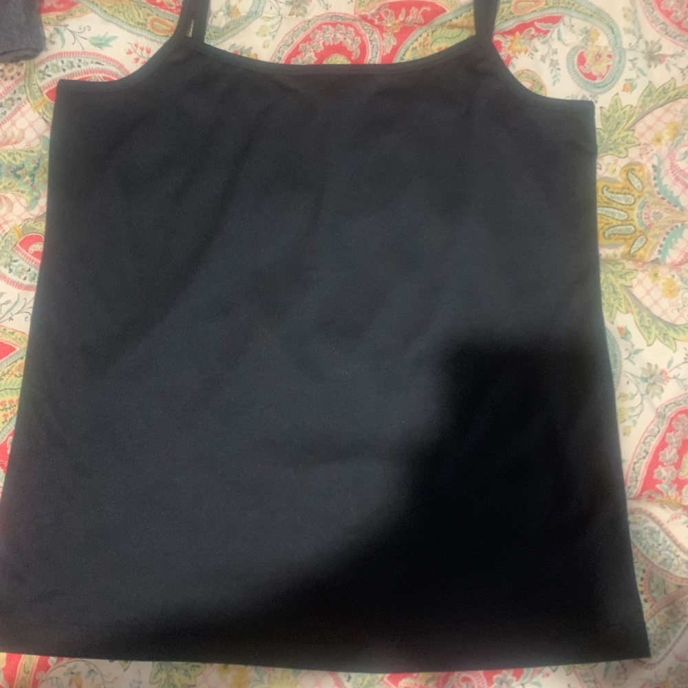 🛒🛍 2 for 5- Size medium black cami and black velvet booty shorts
